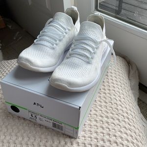 APL TechLoom Breeze sz 6.5 w/box